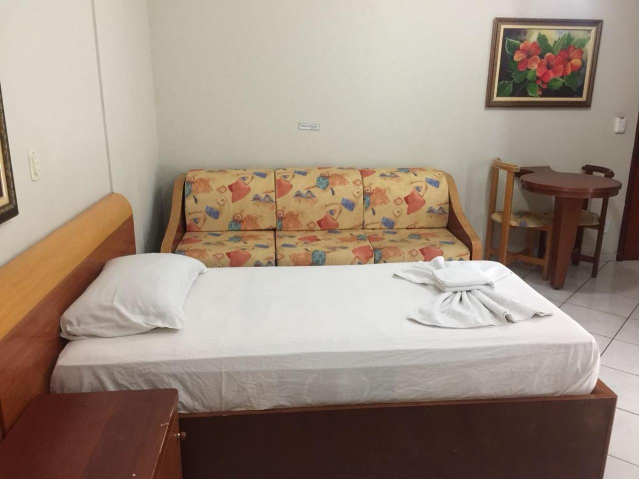 Hotel Hot Star Калдас Новас Екстериор снимка